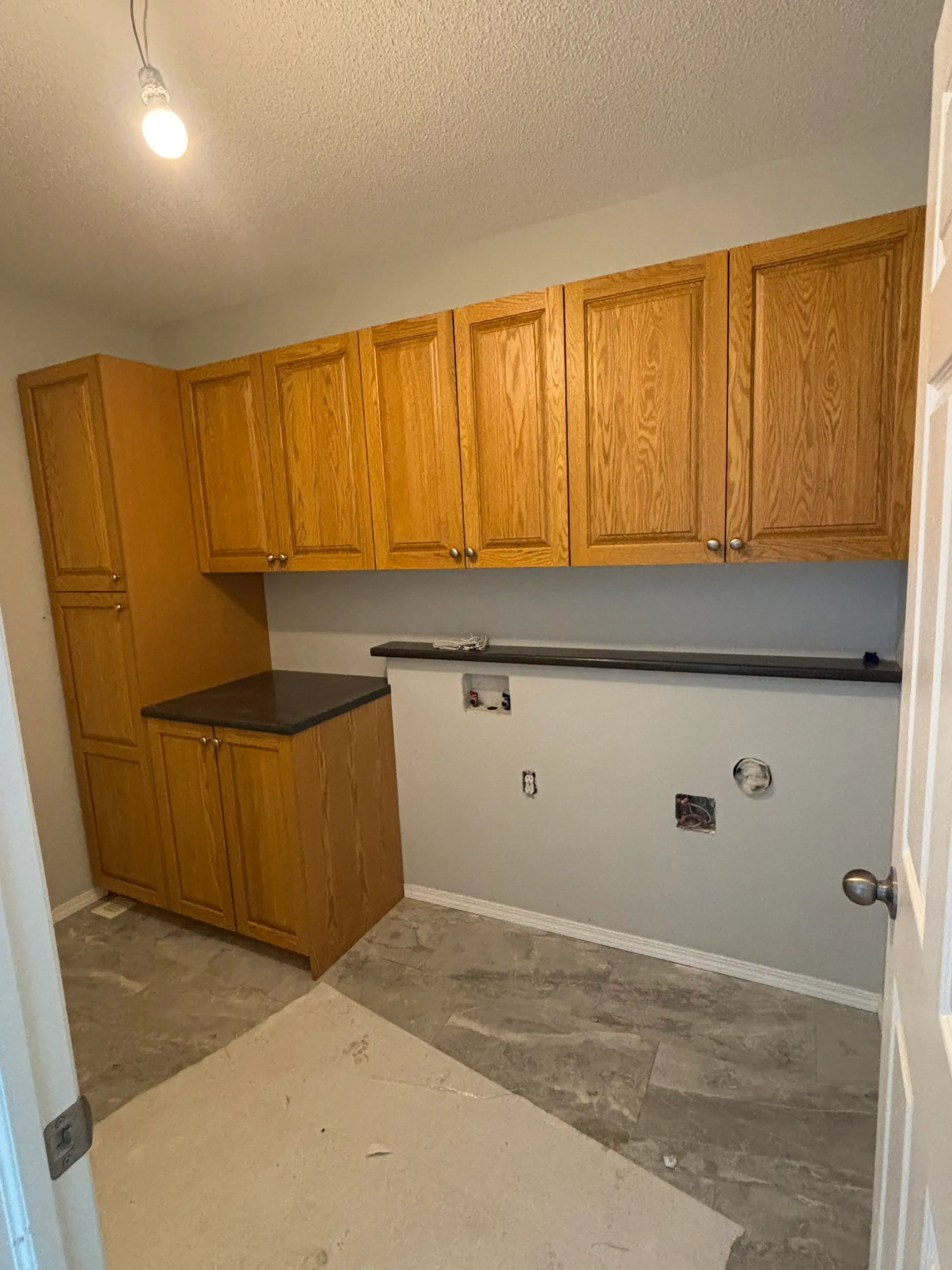 Traditional Oak Raised Panel - Calgary trade millwork project by Rocky Mountain Millwork